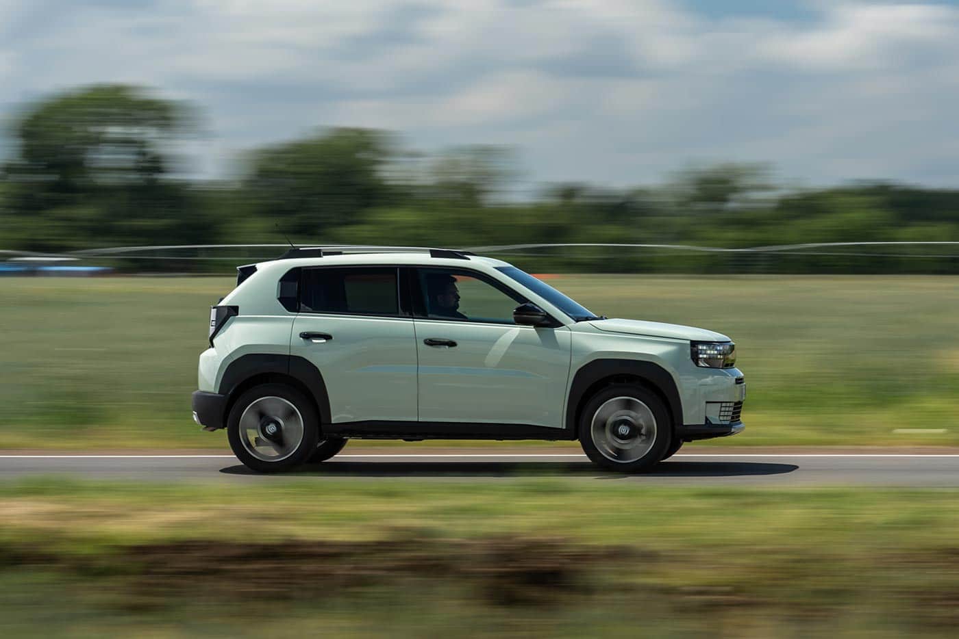 Πλουσιοπάροχο νέο SUV με μόνο 17.990 ευρώ