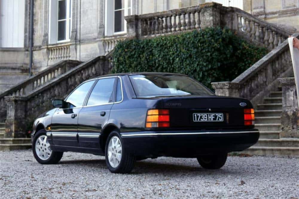 https://autogreeknews.gr/wp-content/uploads/2026/08/ford_scorpio_ghia_4_4_sedan_000000d005060444.jpg