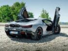 Γιατί οι πόρτες των V12 Lamborghini ανοίγουν προς τα πάνω;