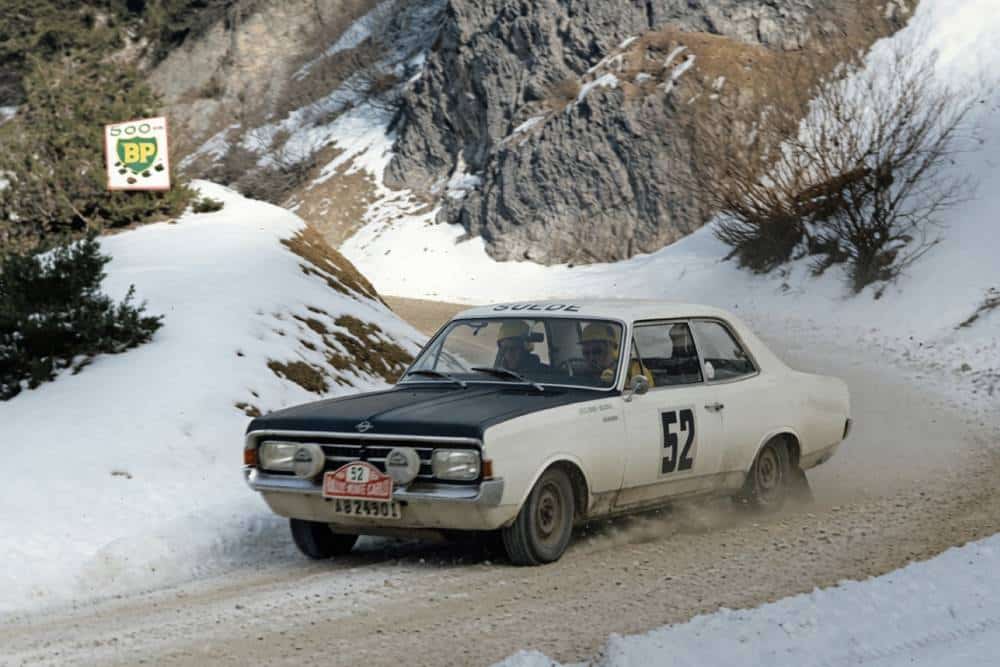 https://autogreeknews.gr/wp-content/uploads/2026/08/lille-bror-nasenius-opel-rekord-c-rallye-monte-carlo-1967-1.jpg