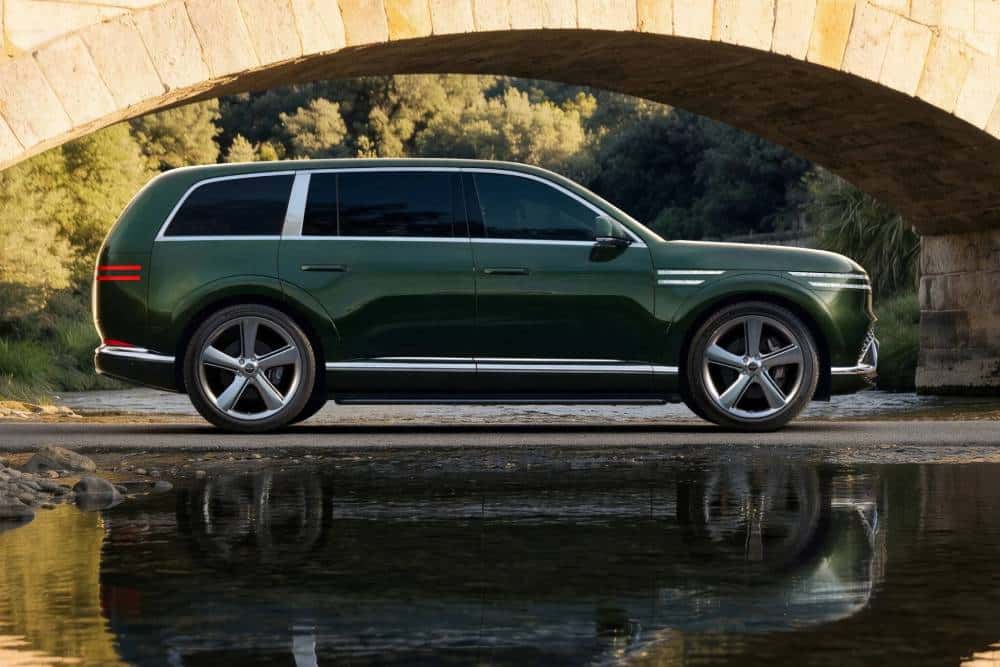 https://autogreeknews.gr/wp-content/uploads/2026/08/new-genesis-gv90-3.jpg