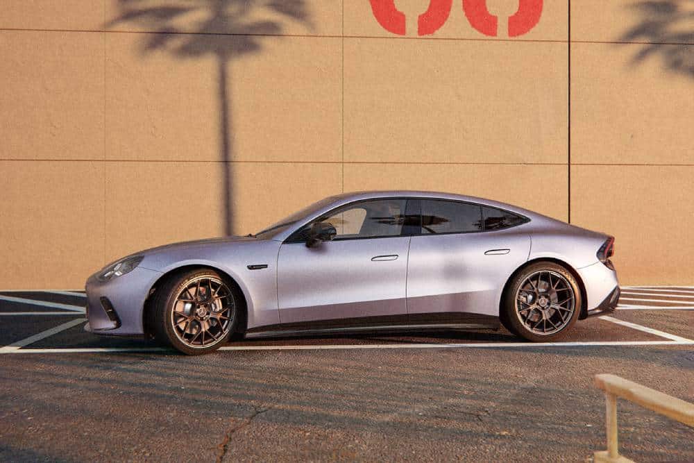 https://autogreeknews.gr/wp-content/uploads/2026/08/new-mercedes-amg-gt53-5-1.jpg