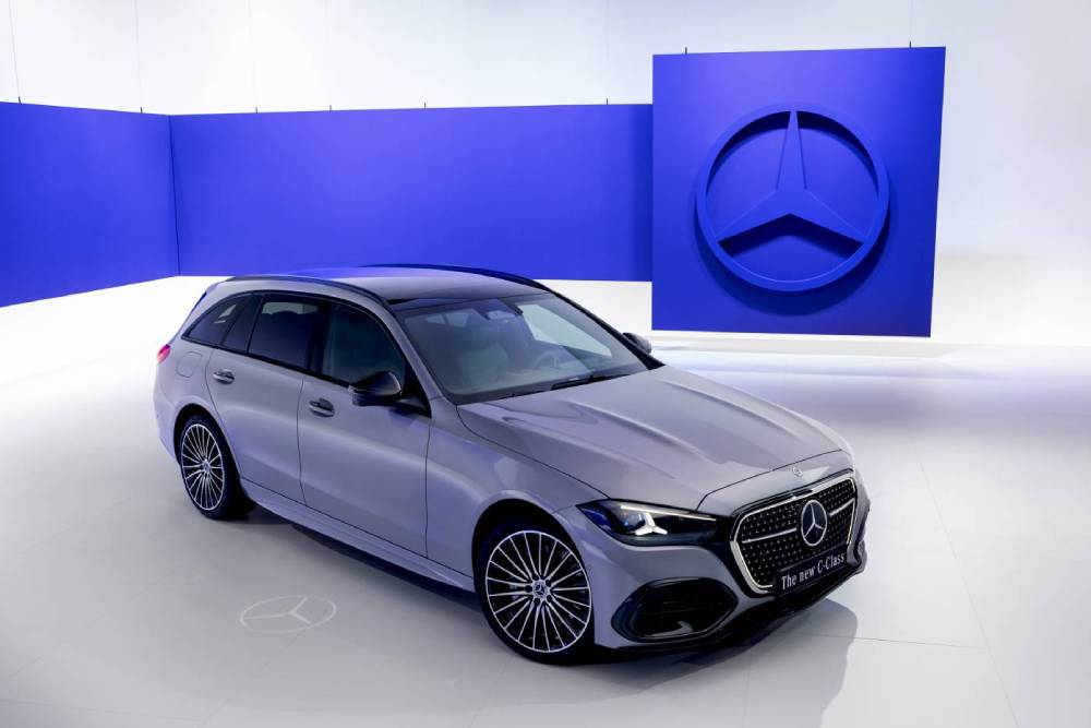 https://autogreeknews.gr/wp-content/uploads/2026/08/new-mercedes-c-class-4.jpg