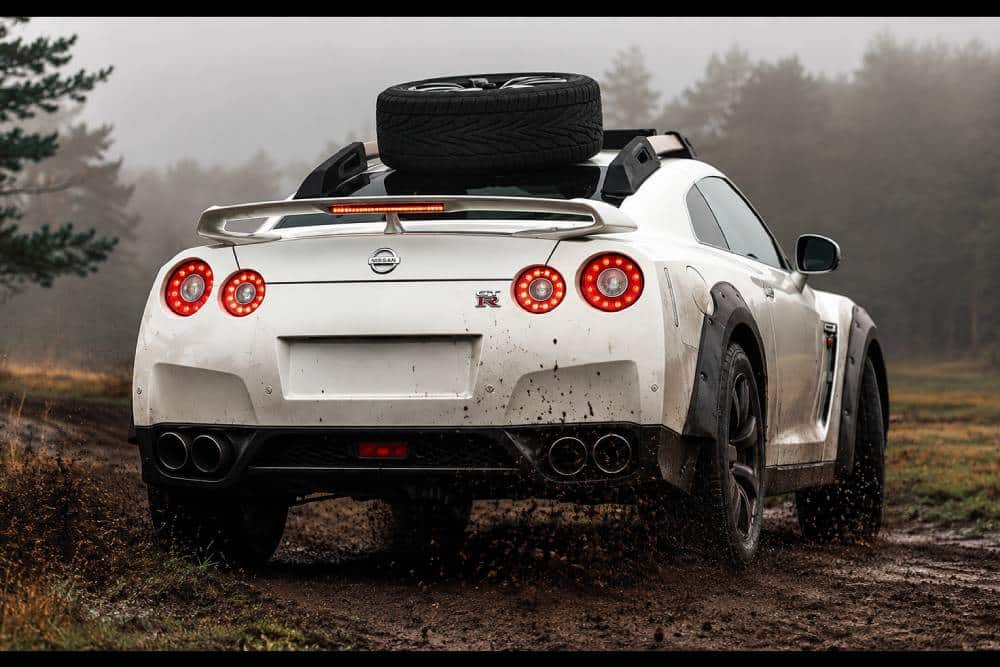 Το μοναδικό Nissan GT-R που δεν φοβάται να λερωθεί (+video)