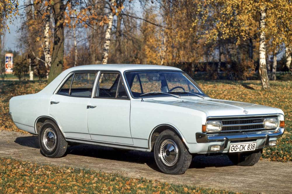 https://autogreeknews.gr/wp-content/uploads/2026/08/opel-rekord-c-2-1.jpg