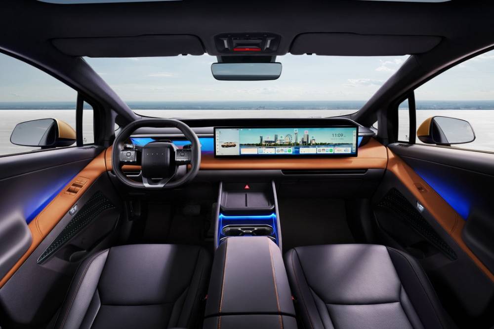 https://autogreeknews.gr/wp-content/uploads/2026/08/production-hyundai-ioniq-v-02.jpg