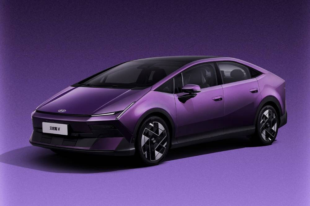 https://autogreeknews.gr/wp-content/uploads/2026/08/production-hyundai-ioniq-v-05.jpg
