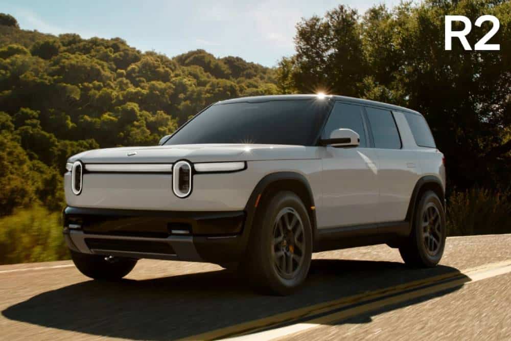 https://autogreeknews.gr/wp-content/uploads/2026/08/rivian-lineup-03.jpg