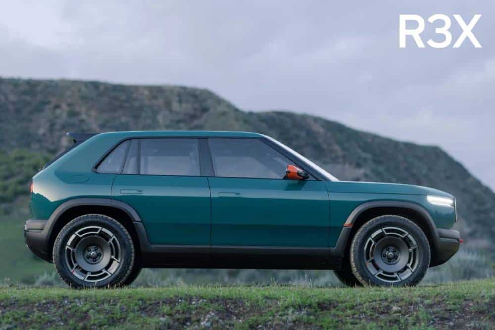 https://autogreeknews.gr/wp-content/uploads/2026/08/rivian-lineup-05.jpg
