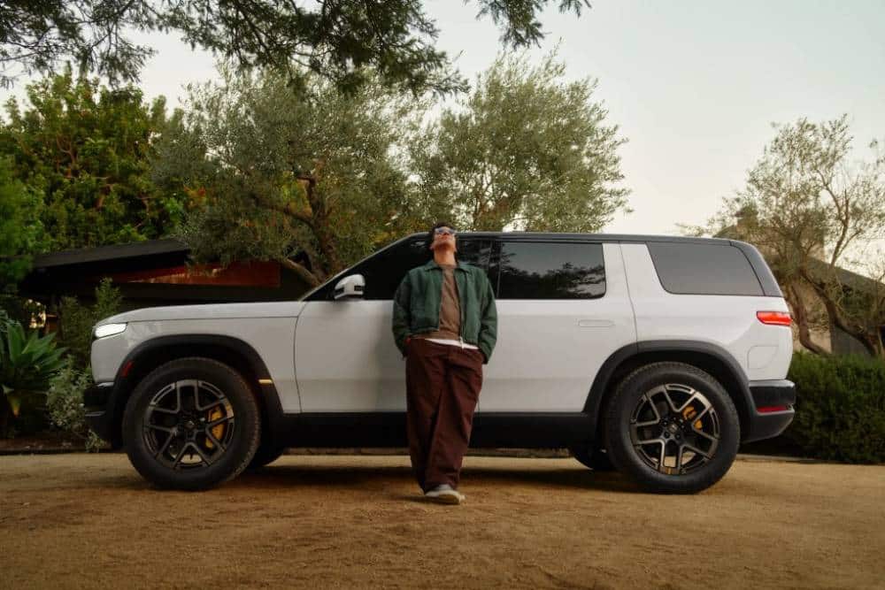 https://autogreeknews.gr/wp-content/uploads/2026/08/rivian-lineup-06.jpg