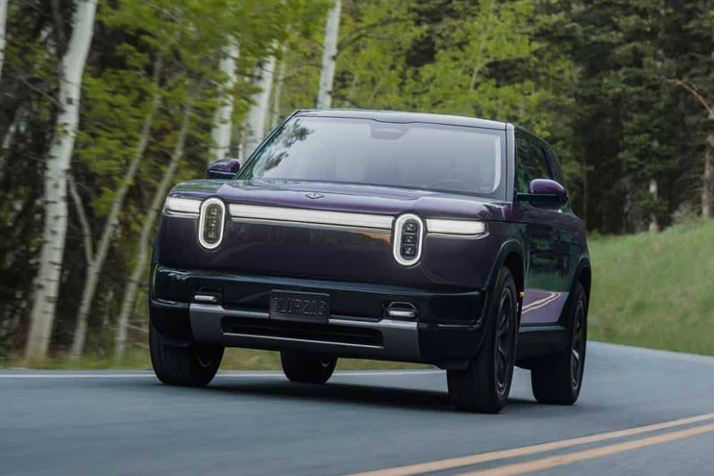 https://autogreeknews.gr/wp-content/uploads/2026/08/rivian-lineup-1.jpg