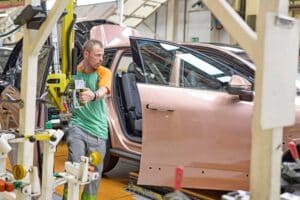 skoda peak assembly line (5)
