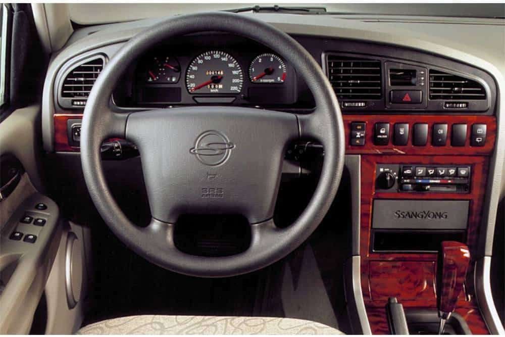 https://autogreeknews.gr/wp-content/uploads/2026/08/ssangyong_musso_2.jpg