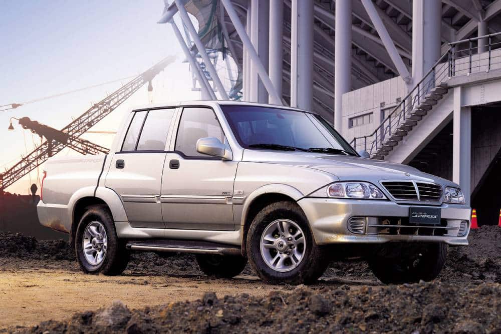 https://autogreeknews.gr/wp-content/uploads/2026/08/ssangyong_musso_sports_14.jpg