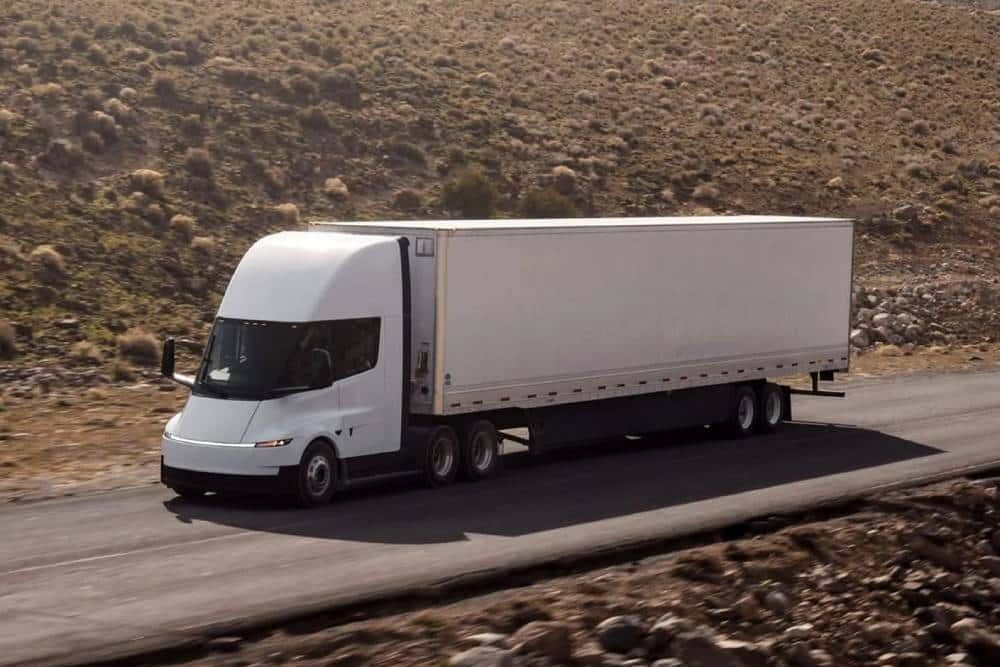 https://autogreeknews.gr/wp-content/uploads/2026/08/tesla-semi-europe.jpg