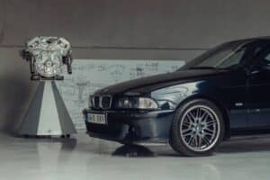 Παρανοϊκή BMW M5 E39 με μοτέρ VW W10