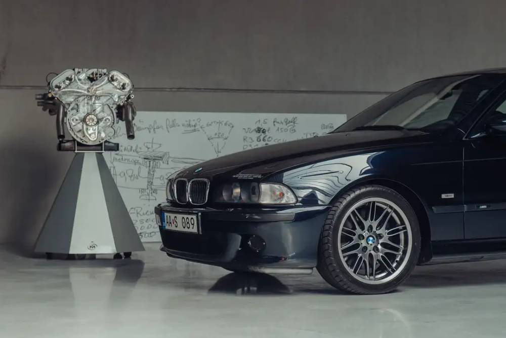 Παρανοϊκή BMW M5 E39 με μοτέρ VW W10