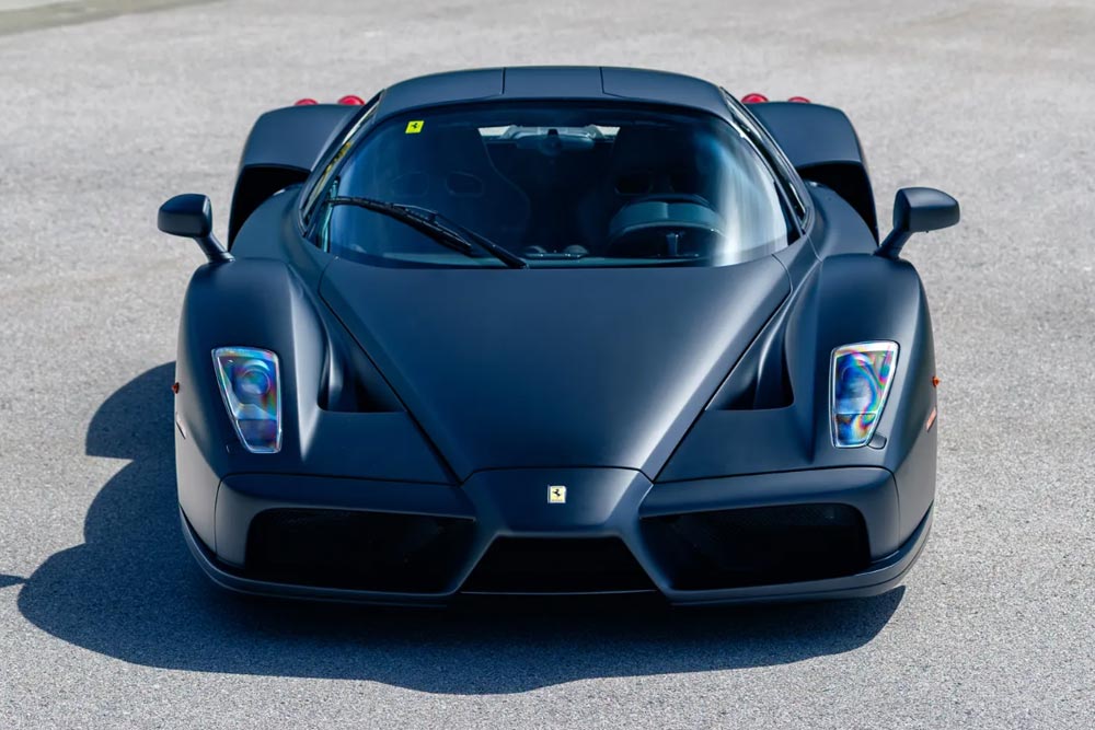 https://autogreeknews.gr/wp-content/uploads/2026/09/2004-Ferrari-Enzo-4.jpg