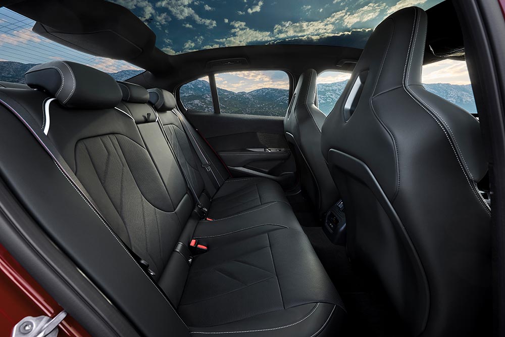 https://autogreeknews.gr/wp-content/uploads/2026/09/BMW-3-Series-2026-12.jpg