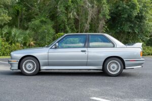 BMW_M3_E30_03_1000x667