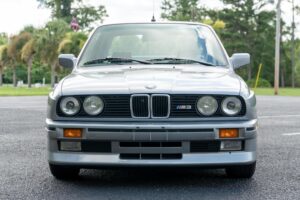 BMW_M3_E30_05_1000x667