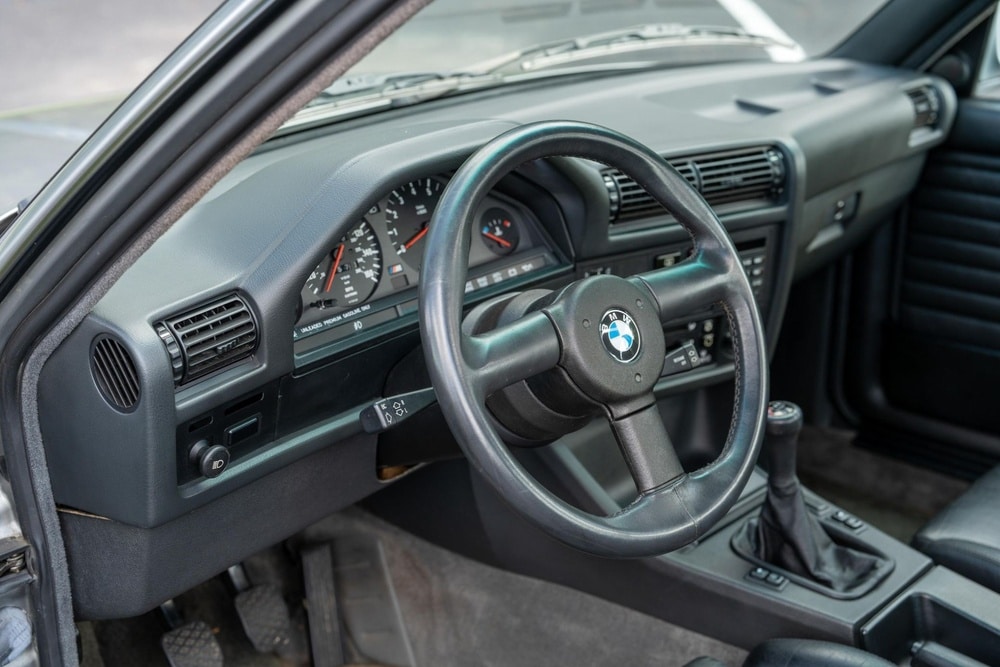 https://autogreeknews.gr/wp-content/uploads/2026/09/BMW_M3_E30_07_1000x667.jpg