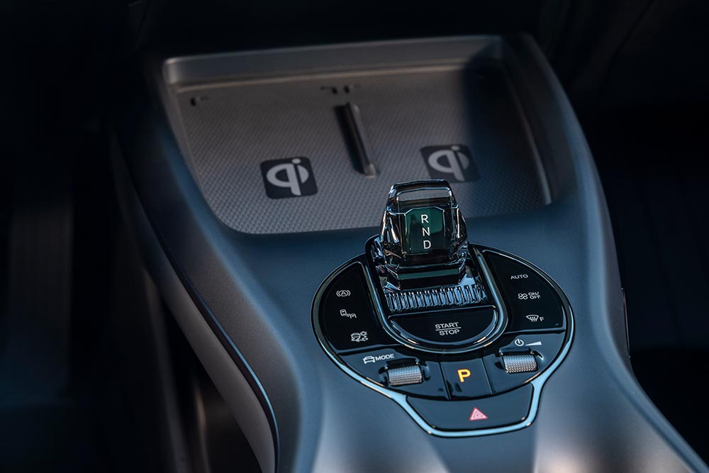 https://autogreeknews.gr/wp-content/uploads/2026/09/BYD-SEAL_interior-5.jpg