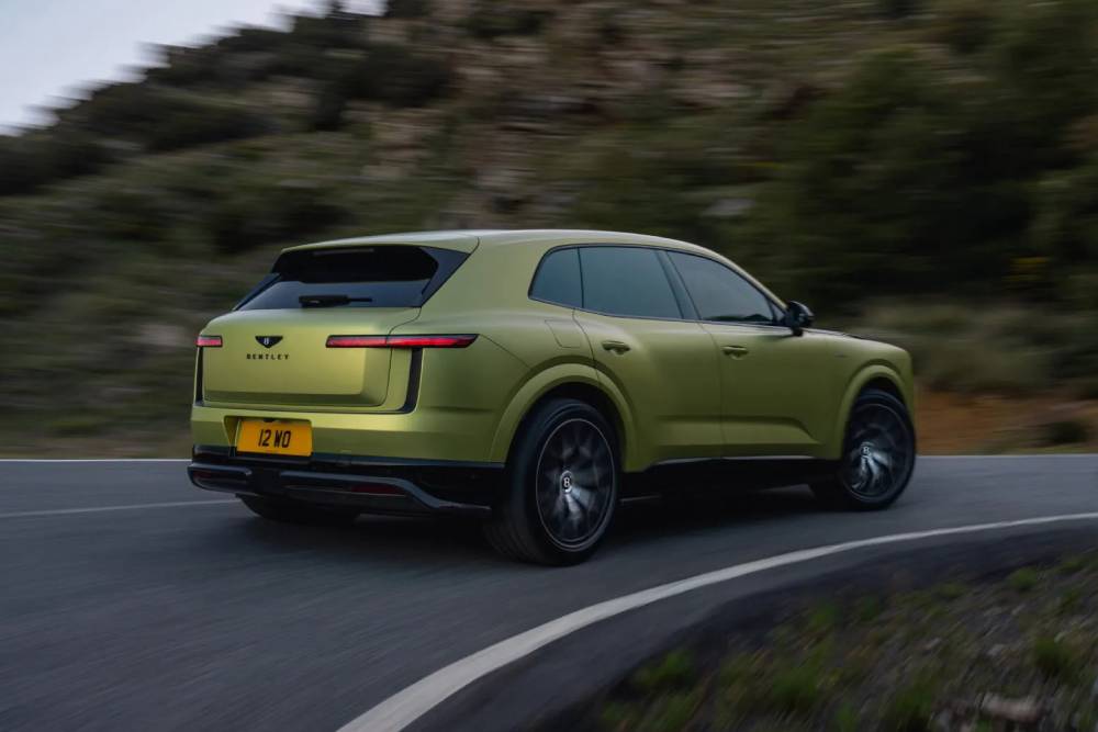 https://autogreeknews.gr/wp-content/uploads/2026/09/Bentley-Torcal-EV-5.jpg