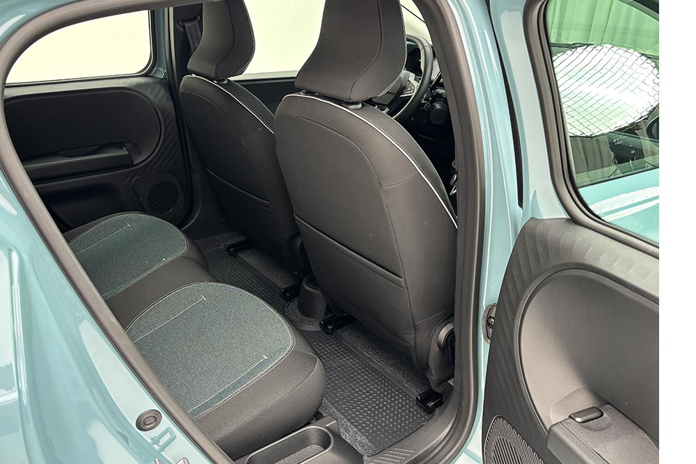 https://autogreeknews.gr/wp-content/uploads/2026/09/Dacia-Spring-2026-13.jpg
