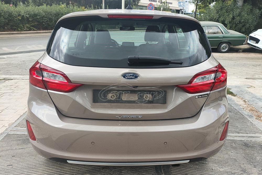 https://autogreeknews.gr/wp-content/uploads/2026/09/Ford-Fiesta-Vignale-used-4.jpg