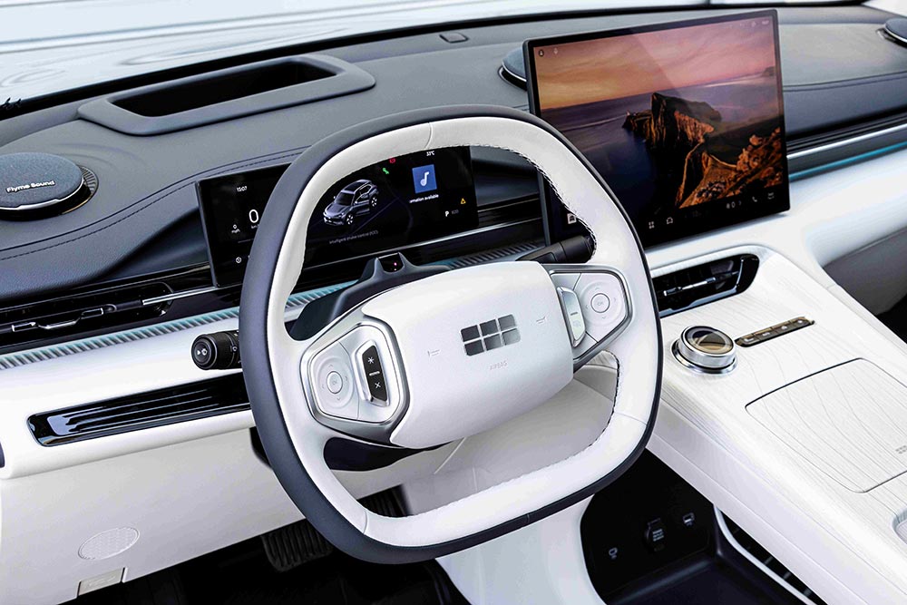 https://autogreeknews.gr/wp-content/uploads/2026/09/Geely-E5_3.jpg