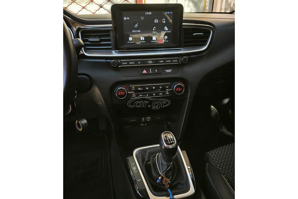 https://autogreeknews.gr/wp-content/uploads/2026/09/Kia-Ceed-2019-used-10.jpg