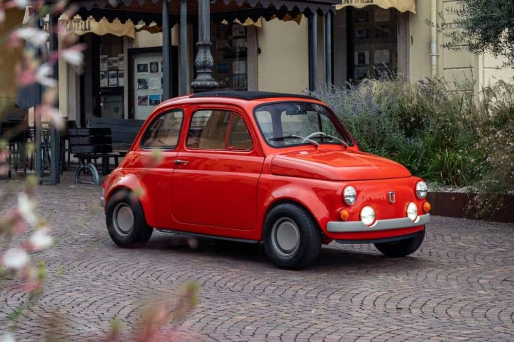 https://autogreeknews.gr/wp-content/uploads/2026/09/La-Cinquecento-Fiat-500-Scattante-4-2048x1366-1.jpg