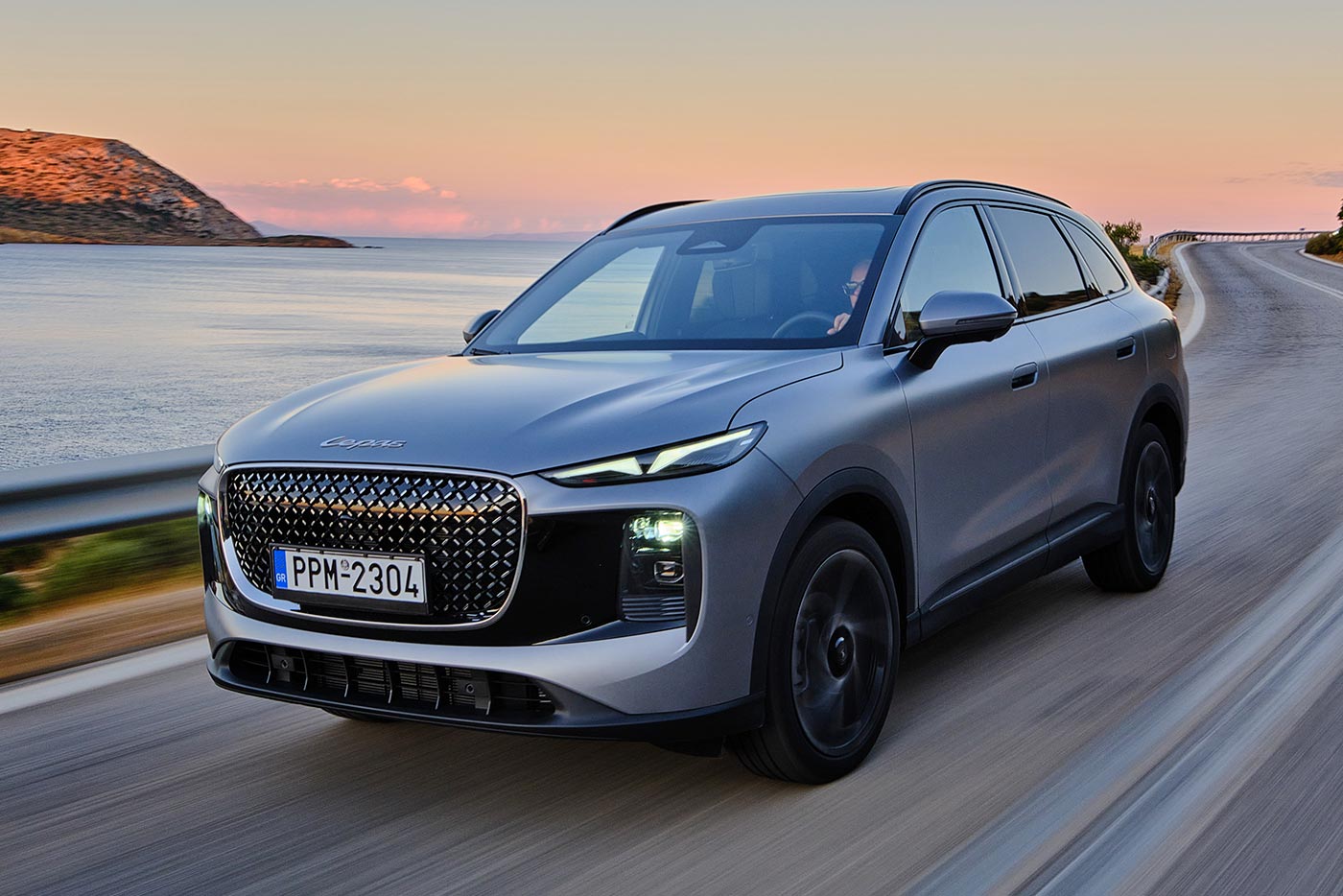 Ήρθε το νέο πολυτελές SUV Lepas L8. Ποια η τιμή του;