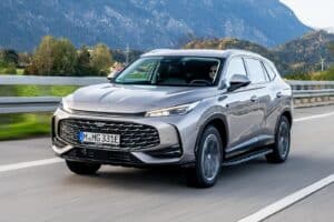 Αδύνατη φαντάζει η τιμή του νέου MG HS Hybrid+