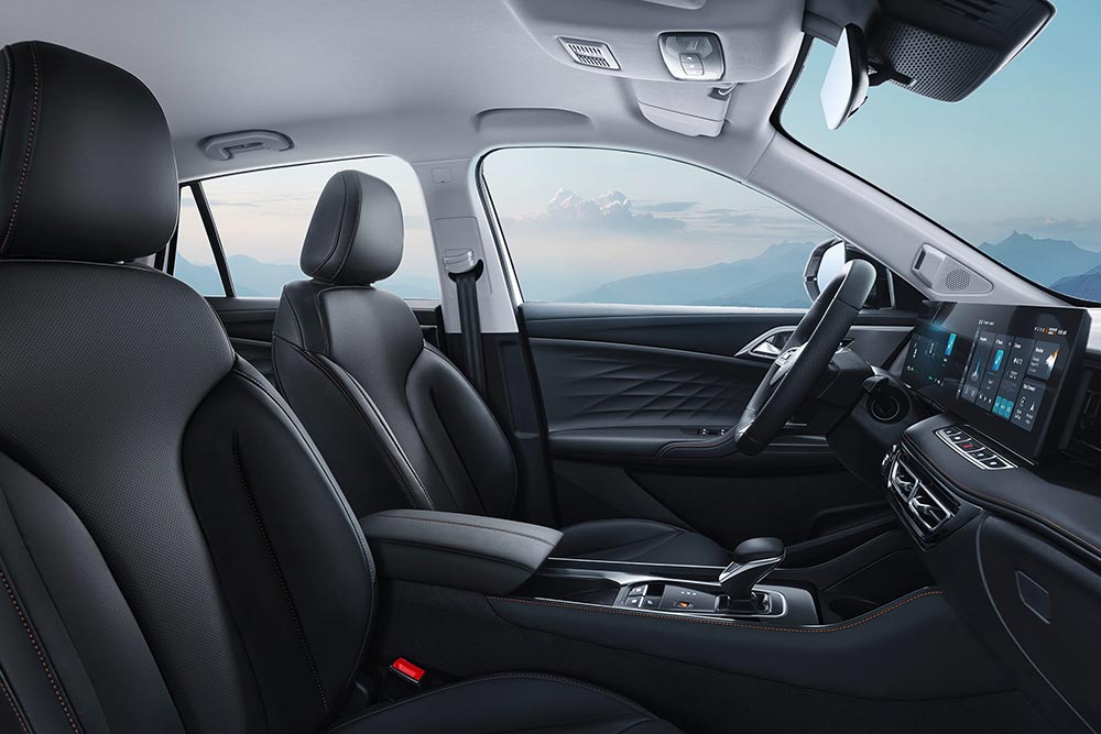 https://autogreeknews.gr/wp-content/uploads/2026/09/MG-HS-Hybrid-12.jpg