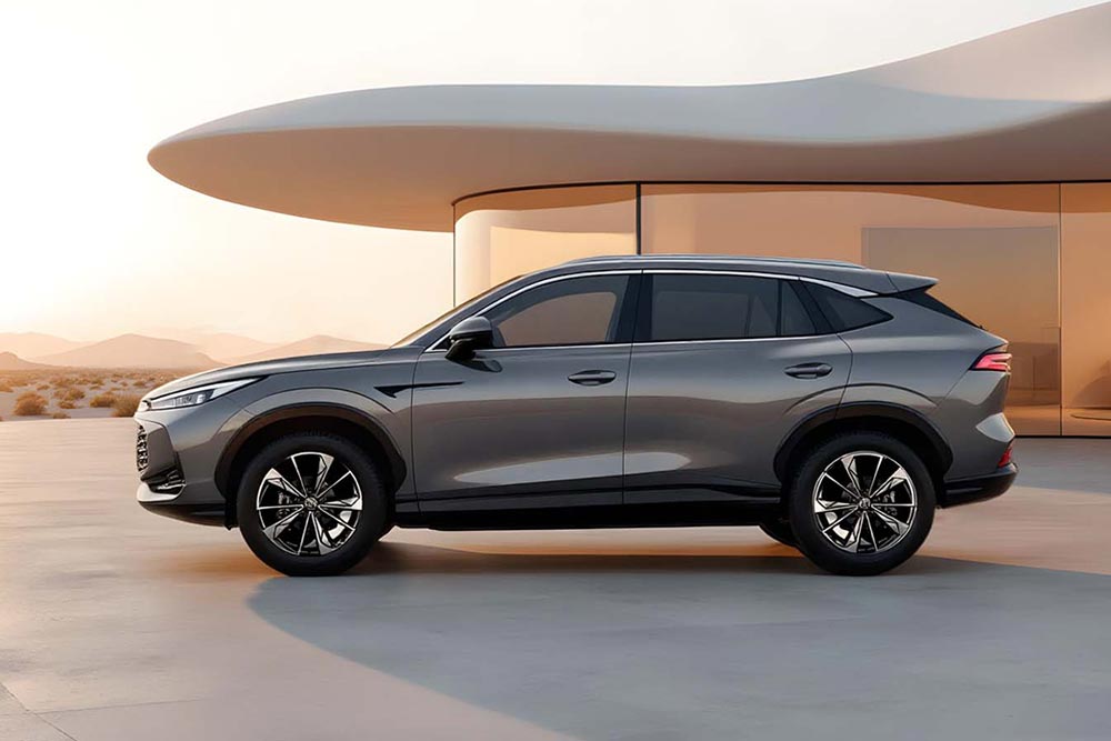 https://autogreeknews.gr/wp-content/uploads/2026/09/MG-HS-Hybrid-2.jpg
