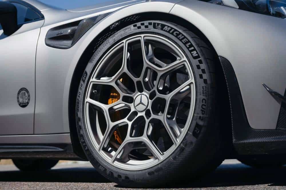 https://autogreeknews.gr/wp-content/uploads/2026/09/Mercedes-AMG-CLE-646-Spezialanfertigung-2.jpg