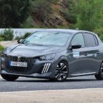 Peugeot-208-strofi