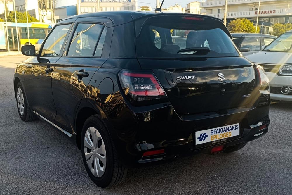 https://autogreeknews.gr/wp-content/uploads/2026/09/Suzuki-Swift-2025-used-5.jpg