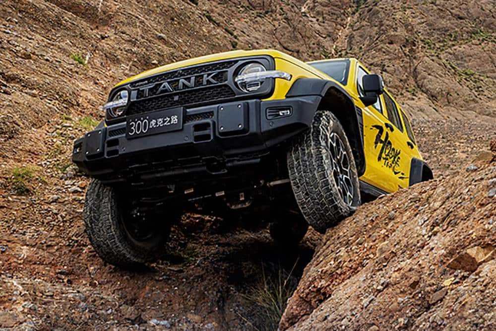 https://autogreeknews.gr/wp-content/uploads/2026/09/Tank-300-Hooke-Trail-Edition-4-2048x1153-1.jpg