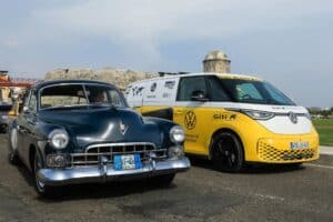 Το VW ID. Buzz γύρισε τον κόσμο χωρίς να κάνει «τσικ»