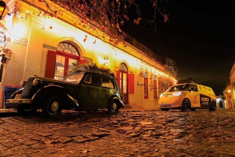 https://autogreeknews.gr/wp-content/uploads/2026/09/VW-ID.-Buzz-World-Tour-9.jpg