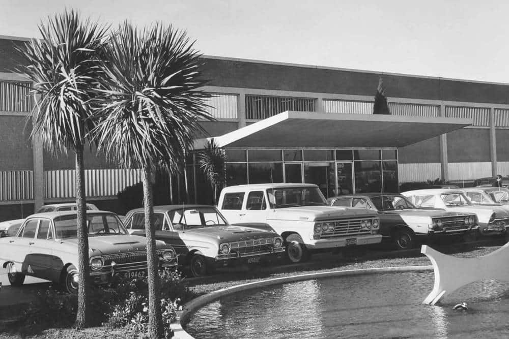 https://autogreeknews.gr/wp-content/uploads/2026/09/ford-pachecco-plant-6.jpg