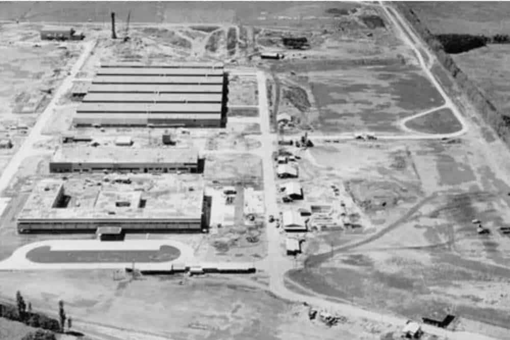 https://autogreeknews.gr/wp-content/uploads/2026/09/ford-pachecco-plant-9.jpg