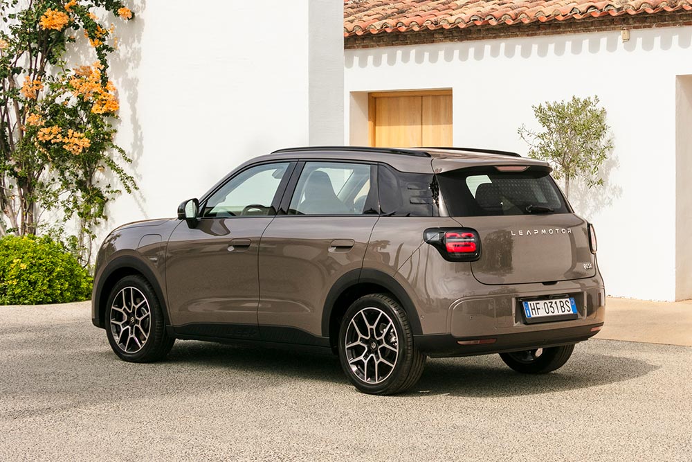 https://autogreeknews.gr/wp-content/uploads/2026/09/leapmotor-b03x-10.jpg