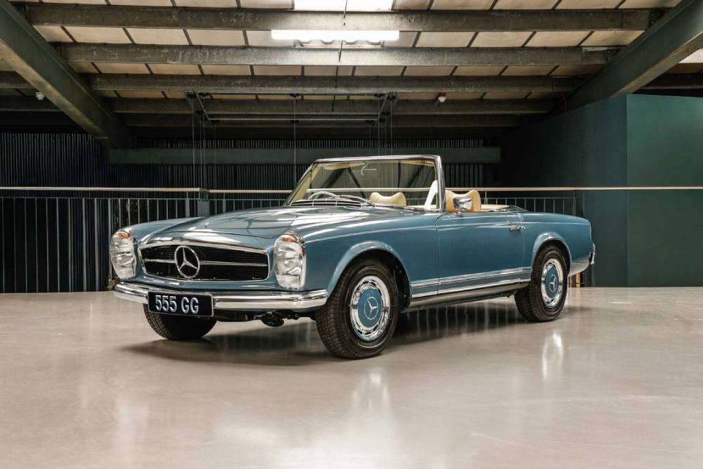 https://autogreeknews.gr/wp-content/uploads/2026/09/mercedes-cyy159g-41bbbbb.jpg