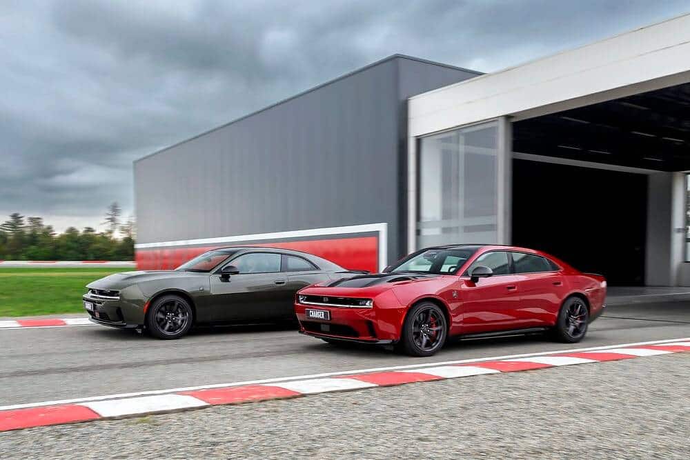 https://autogreeknews.gr/wp-content/uploads/2026/09/new-dodge-charger-4.jpg