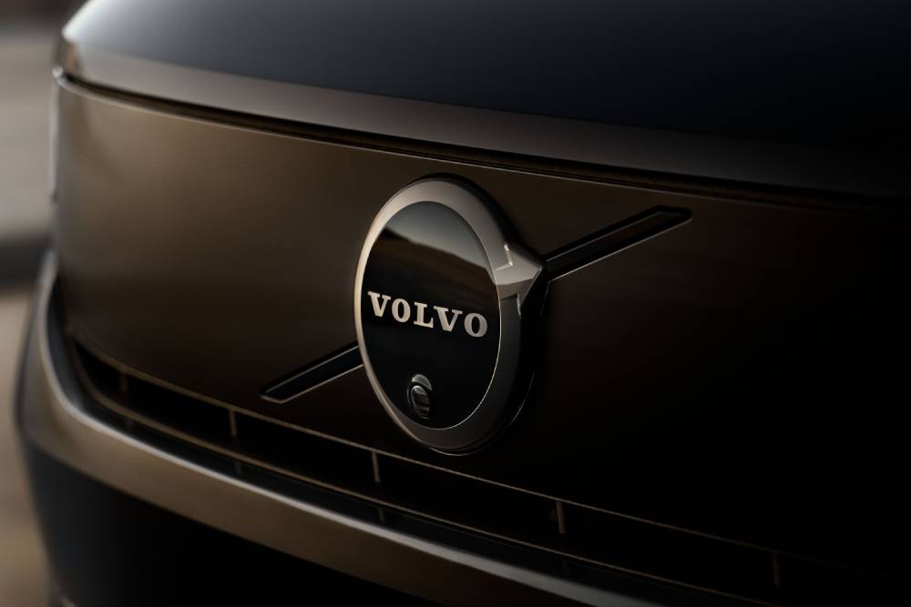 https://autogreeknews.gr/wp-content/uploads/2026/09/new-volvo-xc40-and-ec40-9.jpg