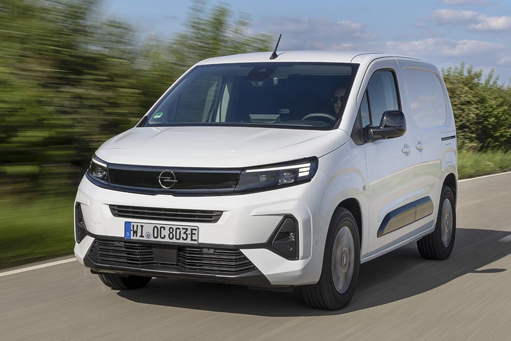https://autogreeknews.gr/wp-content/uploads/2026/09/opel-combo-electric.jpg